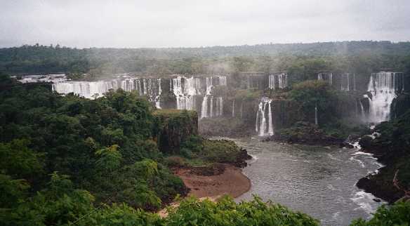 0309_Mar004_1_IguazuBra_584.jpg (22845 Byte)